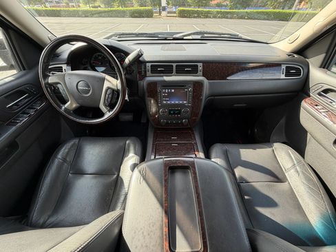 Used 2012 GMC Sierra 3500 Denali AWD/4WD image 19