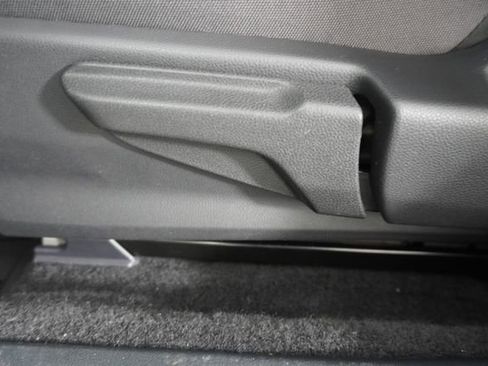 Certified 2025 Subaru Crosstrek 2.5i Sport w/ Crosstrek Mirror Package image 21