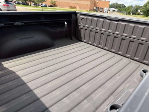 Used 2019 RAM 1500 Big Horn AWD/4WD image 11