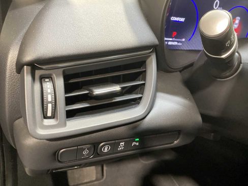 Used 2025 Acura TLX w/ Technology Package image 24