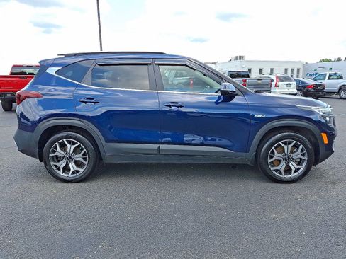 Used 2022 Kia Seltos EX AWD/4WD image 7