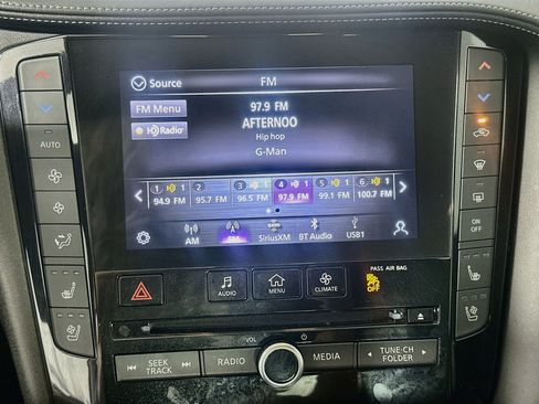 Used 2023 INFINITI QX50 Sport FWD image 19