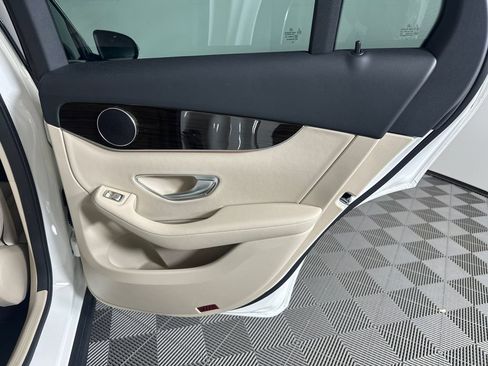 Certified 2022 Mercedes-Benz GLC 300 image 18