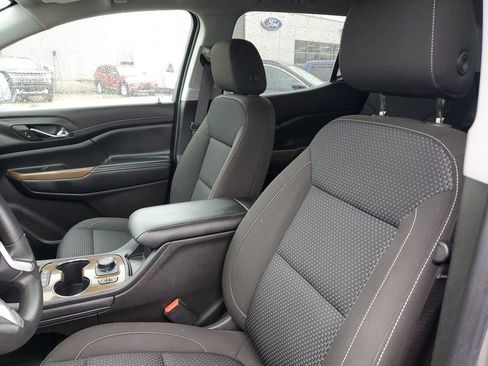 Used 2023 GMC Acadia SLE w/ Driver Convenience Package image 15