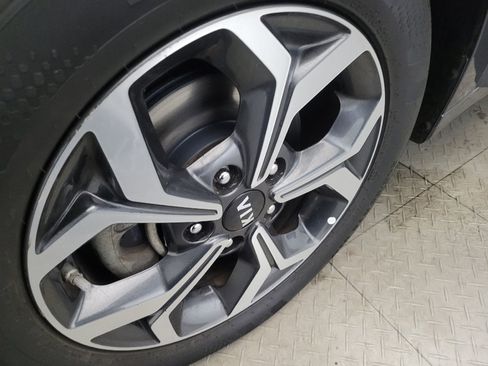 Used 2021 Kia Forte LXS image 31