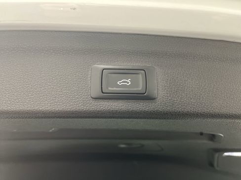 Used 2019 Audi Q3 2.0T Premium image 29