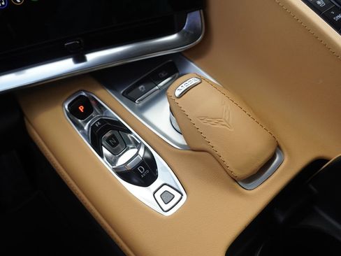 Used 2020 Chevrolet Corvette Stingray Preferred Cpe w/ 2LT Preferred Equipment Group RWD image 24