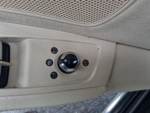 Used 2011 Audi A8 L 4.2 image 40