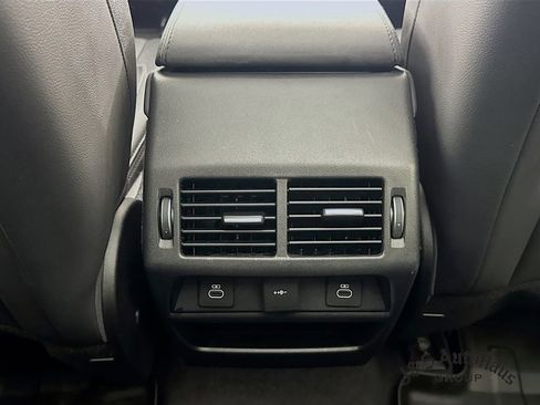 Used 2022 Land Rover Discovery Sport S image 31