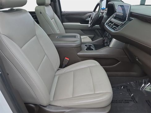 Used 2021 Chevrolet Tahoe Z71 w/ Max Trailering Package image 12