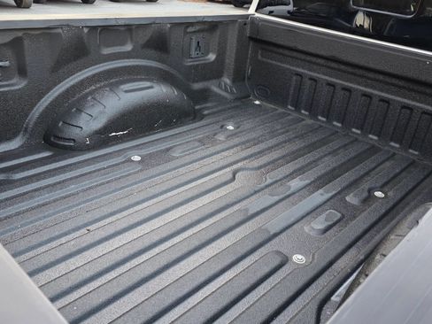 Used 2018 Ford F250 Lariat w/ Lariat Ultimate Package AWD/4WD image 31
