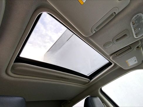 Used 2014 Nissan Juke SV w/ Premium Appearance Package image 13