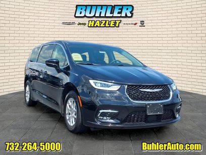 Certified 2024 Chrysler Pacifica Touring-L