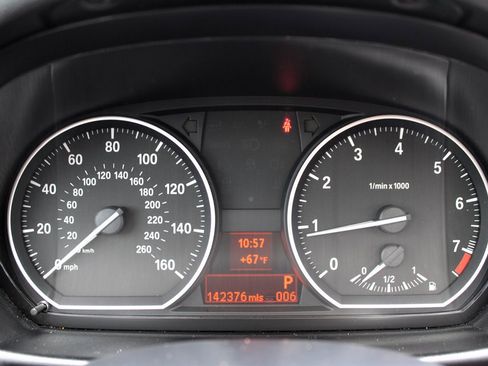 Used 2013 BMW 128i Coupe image 17