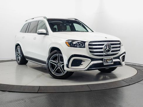 Used 2025 Mercedes-Benz GLS 450 4MATIC w/ AMG Line Exterior image 1