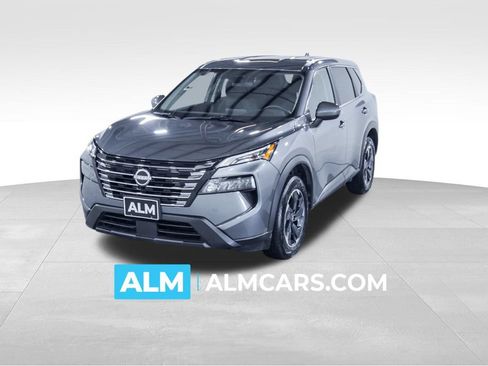Used 2025 Nissan Rogue SV FWD image 1