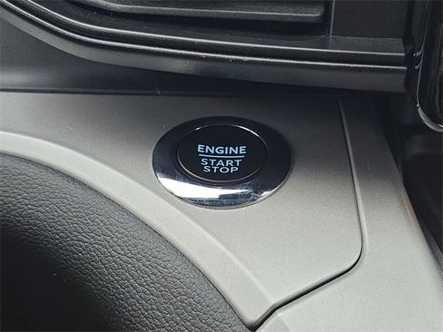 Certified 2024 Ford Explorer XLT image 21