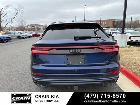 Used 2021 Audi Q8 Prestige w/ Prestige Package image 6