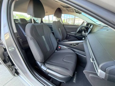 Used 2023 Hyundai Elantra SEL w/ Cargo Package FWD image 23