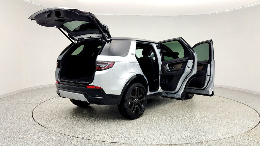 Used 2025 Land Rover Discovery Sport Dynamic SE AWD/4WD image 11