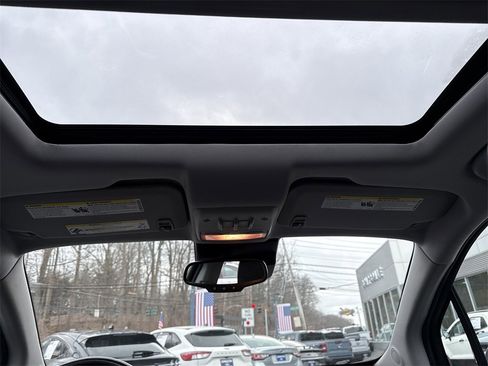 Used 2018 Chevrolet Trax Premier image 17