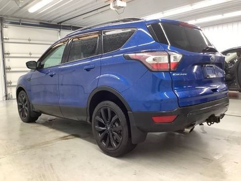 Used 2017 Ford Escape SE w/ Equipment Group 201A AWD/4WD image 4