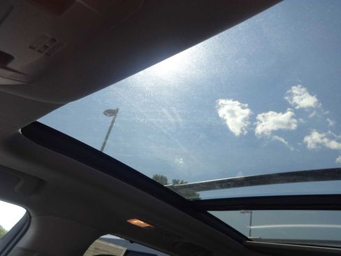 Used 2021 Toyota Highlander Platinum image 26