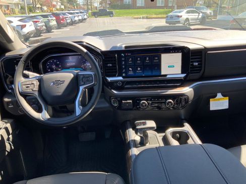 New 2026 Chevrolet Silverado 1500 LT Trail Boss w/ Convenience Package II AWD/4WD image 16