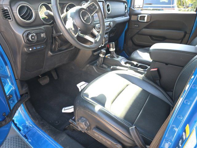 Used 2023 Jeep Wrangler Unlimited Sahara w/ Cold Weather Group AWD/4WD image 11