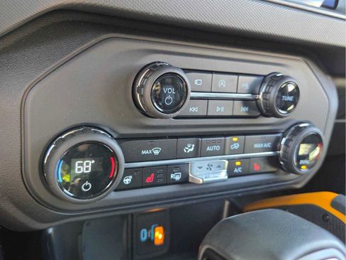 Used 2024 Ford Bronco Badlands AWD/4WD image 25