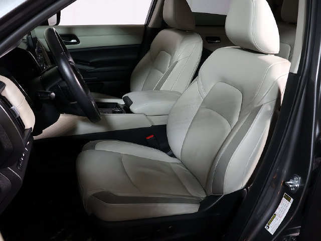 Used 2022 Nissan Pathfinder SL AWD/4WD image 4