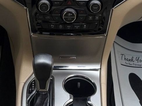 Used 2019 Jeep Grand Cherokee Limited AWD/4WD image 17