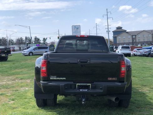 Used 2013 GMC Sierra 3500 Denali image 18