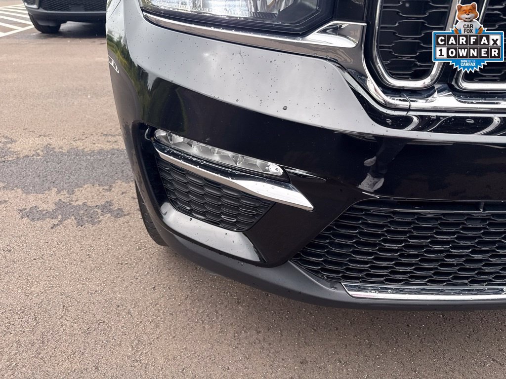 Used 2023 Jeep Grand Cherokee Limited AWD/4WD image 9
