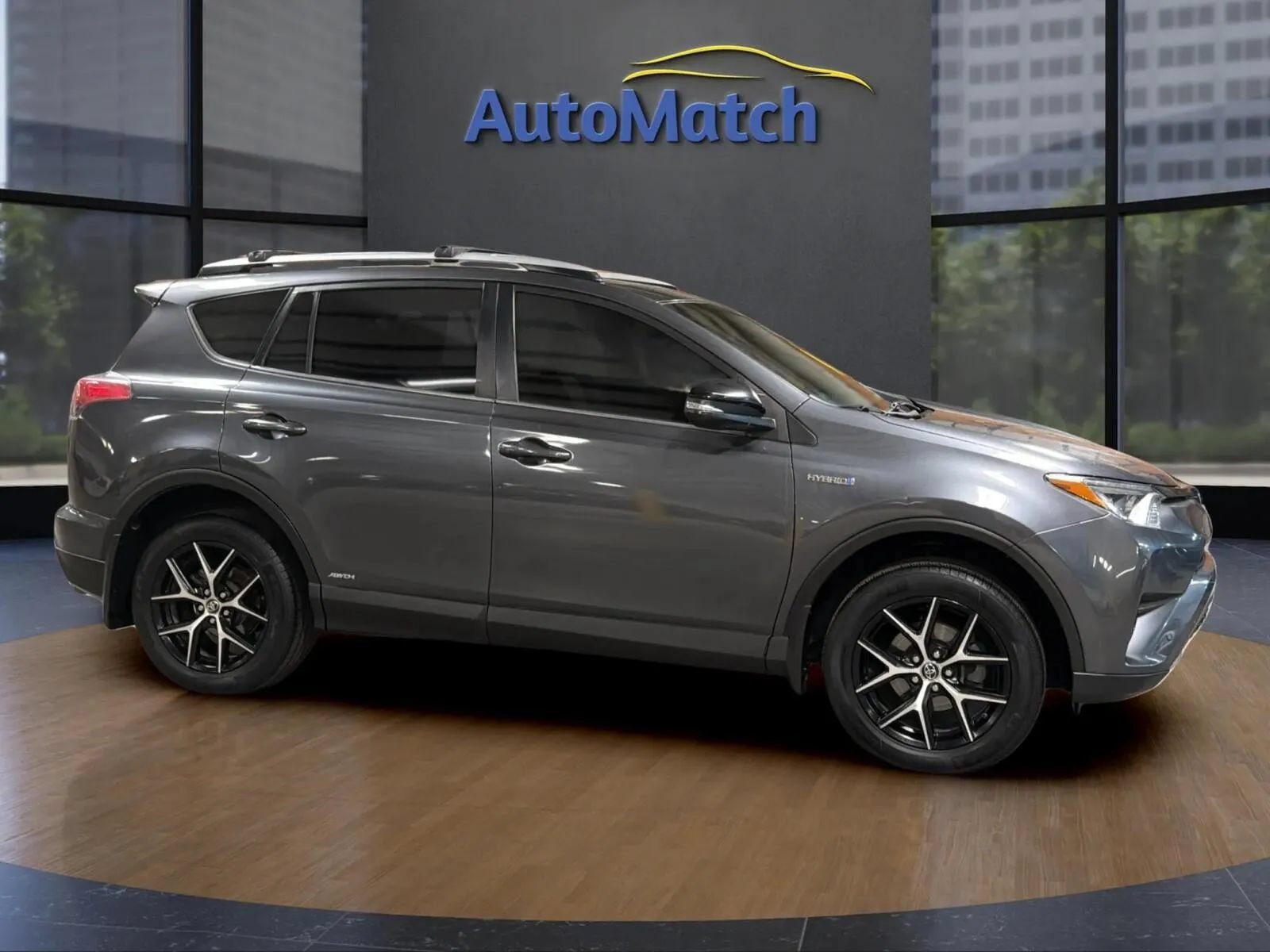Used 2018 Toyota RAV4 SE w/ Advanced Technology Package AWD/4WD image 14
