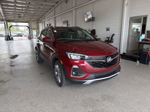Used 2023 Buick Encore GX Essence w/ Experience Buick Package image 2