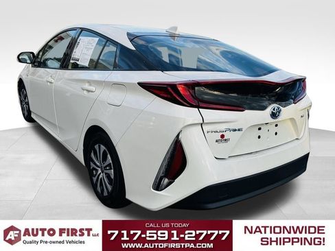 Used 2020 Toyota Prius Prime XLE image 5