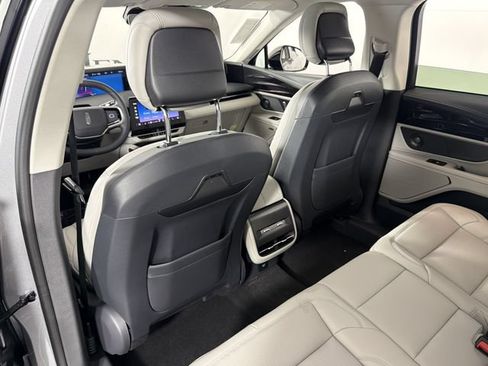 Used 2024 Lincoln Navigator Reserve AWD/4WD image 20