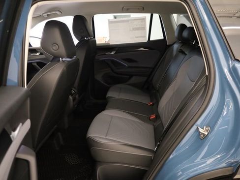 New 2026 Volkswagen Tiguan SE AWD/4WD image 31
