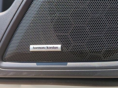 Used 2025 Subaru Outback Onyx Edition image 30