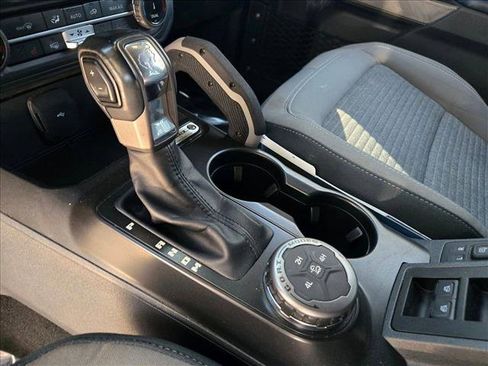 Used 2022 Ford Bronco Outer Banks image 11