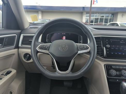 Used 2021 Volkswagen Atlas SEL FWD image 16