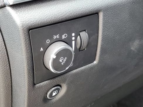 Used 2019 Jeep Grand Cherokee Limited AWD/4WD image 11
