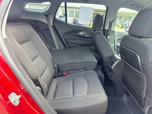 Used 2022 GMC Terrain SLE w/ Driver Convenience Package FWD image 15