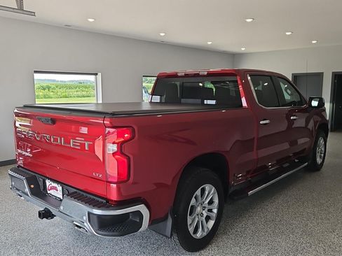 Used 2025 Chevrolet Silverado 1500 LTZ w/ LTZ Premium Package AWD/4WD image 3
