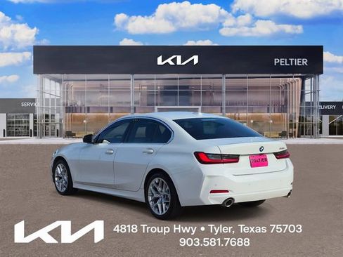 Used 2025 BMW 330i Sedan RWD image 4