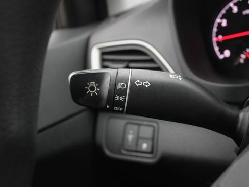 Used 2021 Hyundai Accent SE FWD image 10