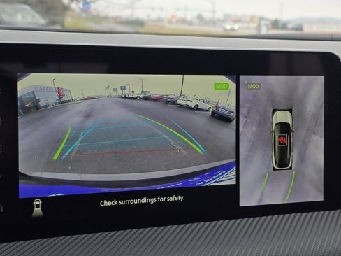 Used 2025 Nissan Kicks SR image 5