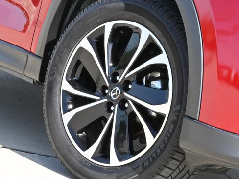Used 2022 MAZDA CX-5 AWD 2.5 S w/ Premium Package image 11