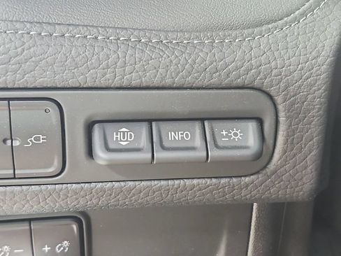 Used 2021 GMC Yukon Denali w/ Advanced Technology Package AWD/4WD image 26